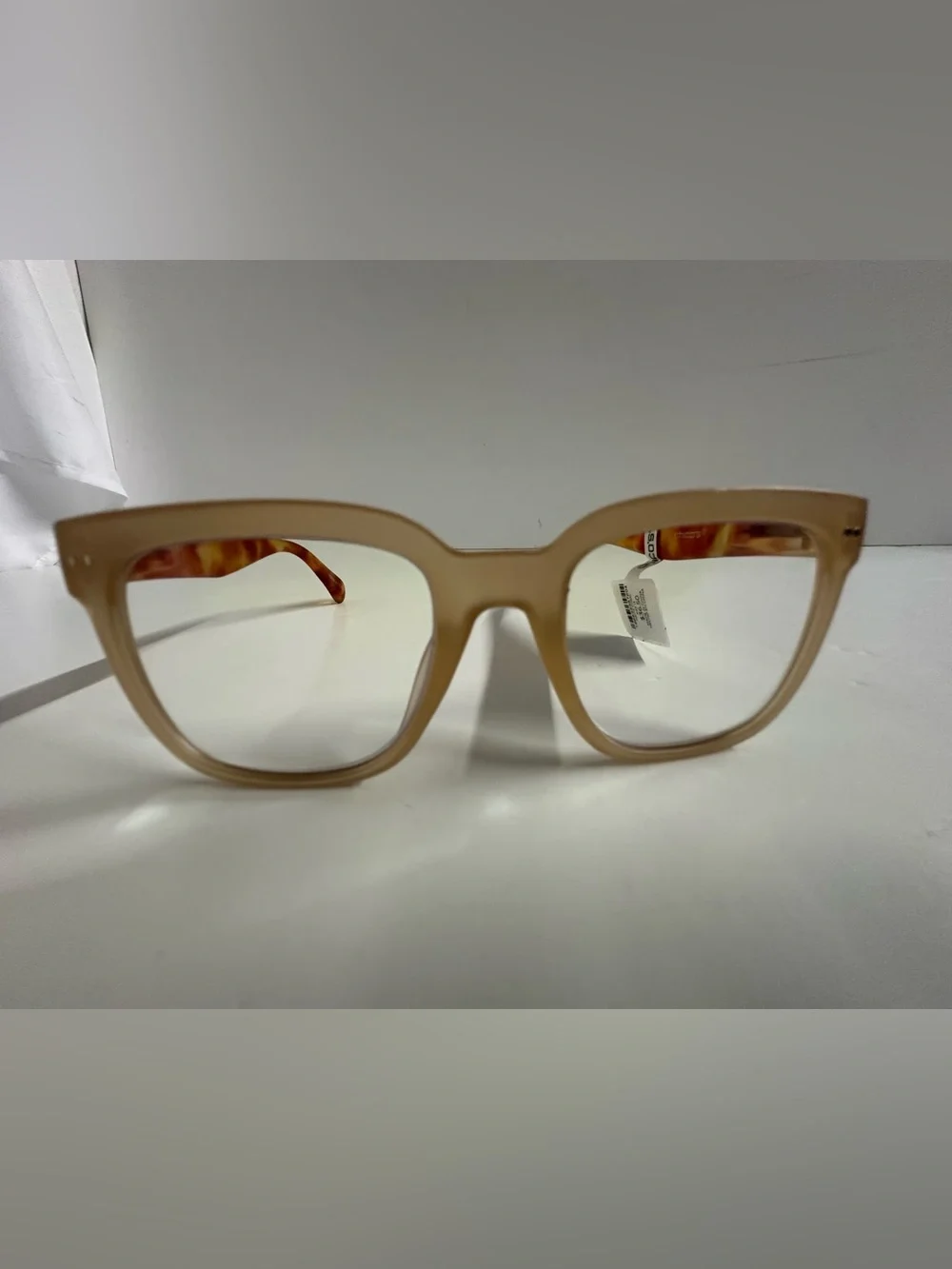 Chico's Matte Coral 1.5 Readers with Case & Cloth - NWT